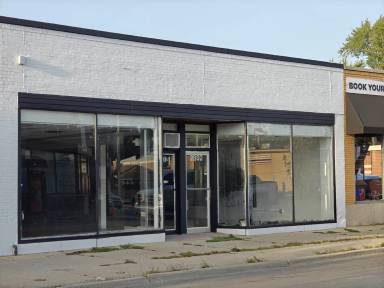 Main picture of 7204 N California Ave