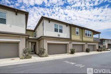 Main picture of 220 W Via Prado