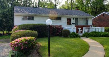 Main picture of 630 Dahlia Dr