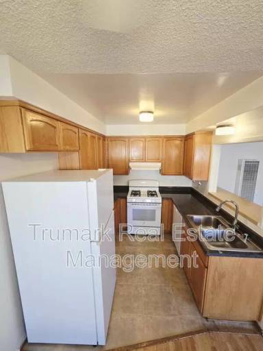 Main picture of 332 Cornell Drive - I