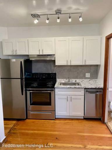 Main picture of 3326 Nicollet Ave