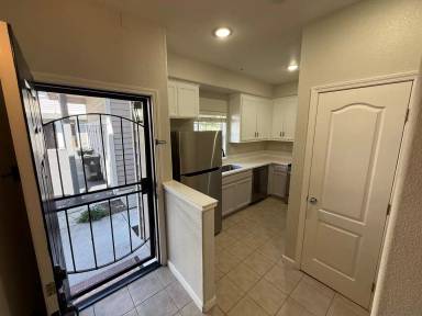 Main picture of 9 Ashford Pl
