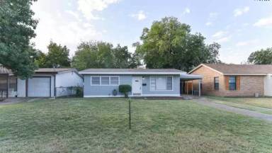Main picture of 2951 Moffett Ave