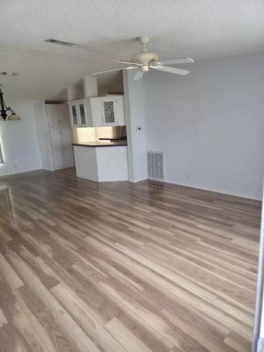 Main picture of 16114 Brookridge Blvd
