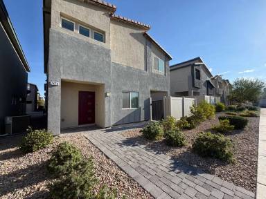 Main picture of 7473 Garnet Moon St