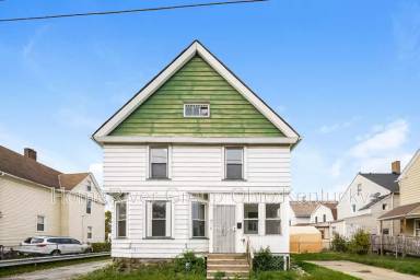 Main picture of 3110 W 84th St