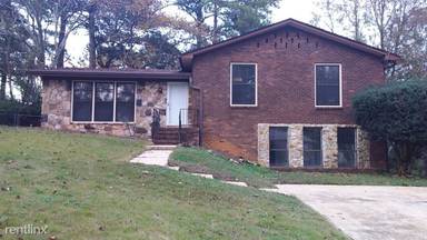 Main picture of 2533 Shoemaker St