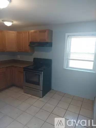 Main picture of 880 Sea St