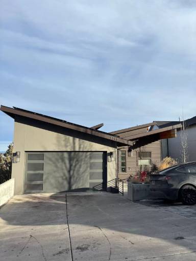 Main picture of 1741 SW Troon Ave