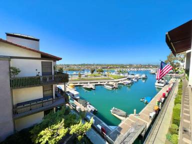 Main picture of 5311 Marina Pacifica Dr N