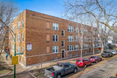 Main picture of 1634 W Grace St