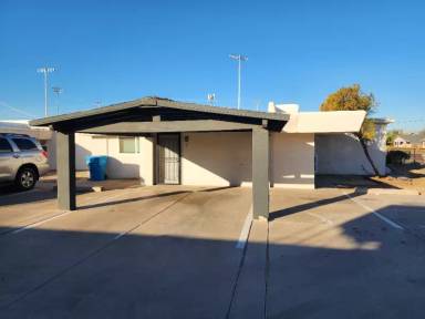 Main picture of 1405 E Roosevelt St
