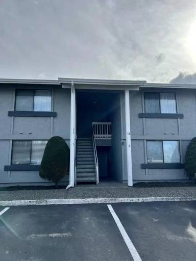 Main picture of 111 W 3rd St