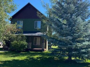 Main picture of 823 Eagles Rest Dr