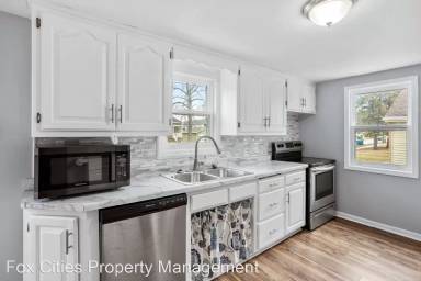 Main picture of 1858 Eastman Ave