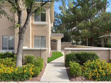 Main picture of 910 Elegant Coral Ave