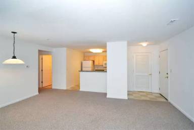 Main picture of 2 Gatehouse Ln