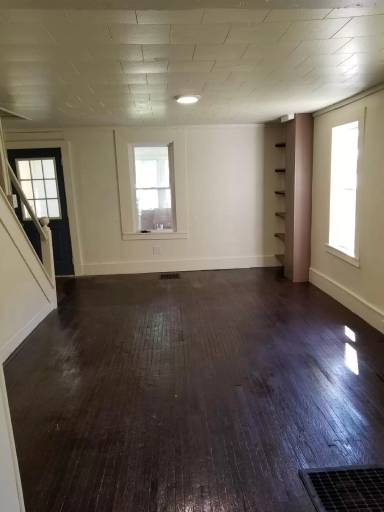 Main picture of 209 Park Dr