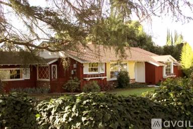 Main picture of 12700 Kling St