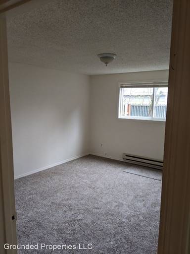 Main picture of 341 SE 2nd Ave