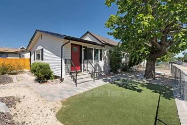 Main picture of 309 4th St