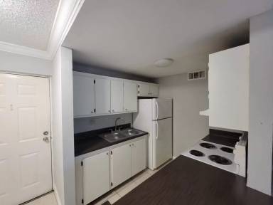 Main picture of Presidential Golfview Condominiums