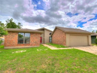 Main picture of 8316 NW 111th St