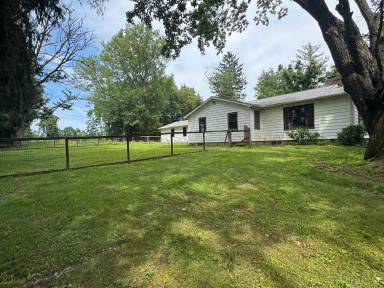 Main picture of 3730 Cleveland Rd