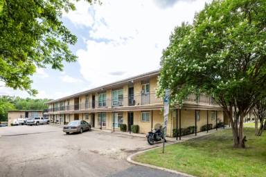 Main picture of Spring Creek Apartments