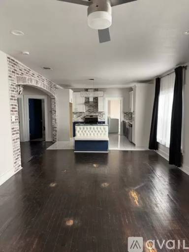 Main picture of 814 Iowa St