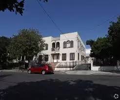 Main picture of 1831 W 11th Pl