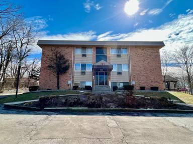 Main picture of 722 W Kilgore Rd