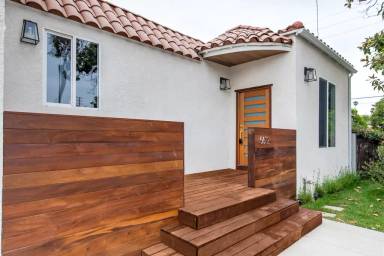 Main picture of 5612 Saturn St