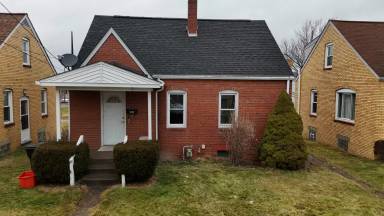 Main picture of 2102 McLean Street - 1