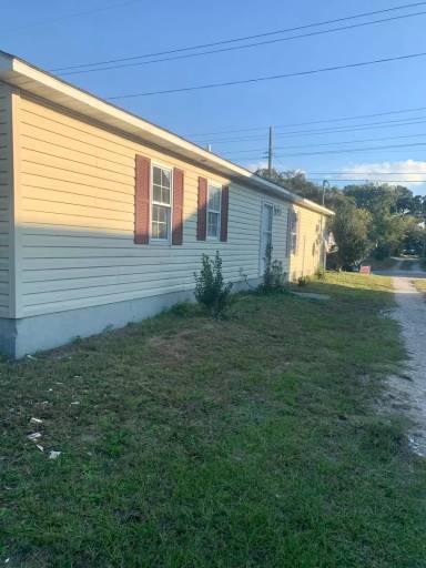 Main picture of 1202 Bay St