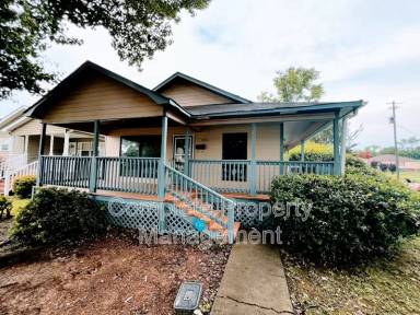 Main picture of 1660 Avenue D
