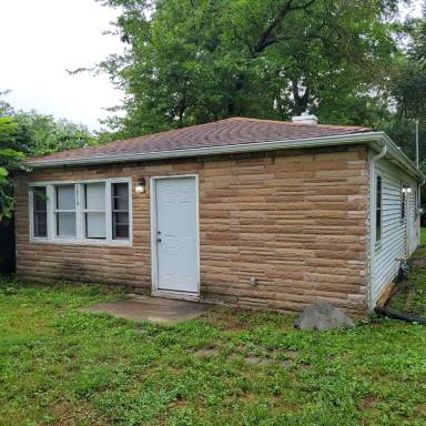 Main picture of 3914 N Irwin Ave