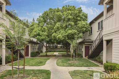 Main picture of Davis Oaks Condominiums
