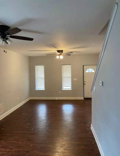 Main picture of 5201 Craig Ave