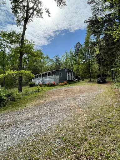 Main picture of 7165 Freeman Rd