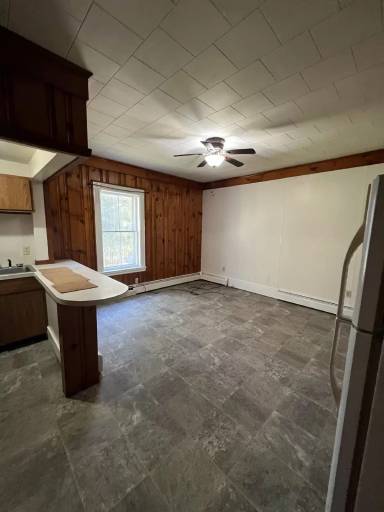 Main picture of 290 Main St