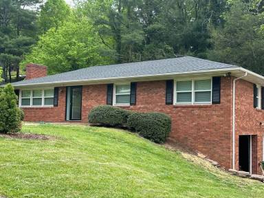 Main picture of 11 Mountainbrook Rd