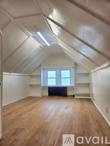 Main picture of 15925 100th St