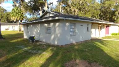Main picture of 5761 NE 33rd St