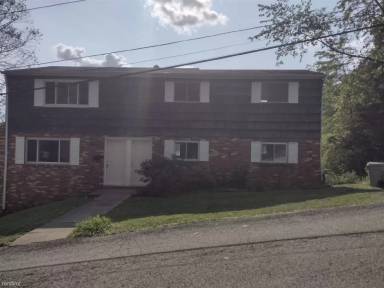 Main picture of 31 Fischer Ave