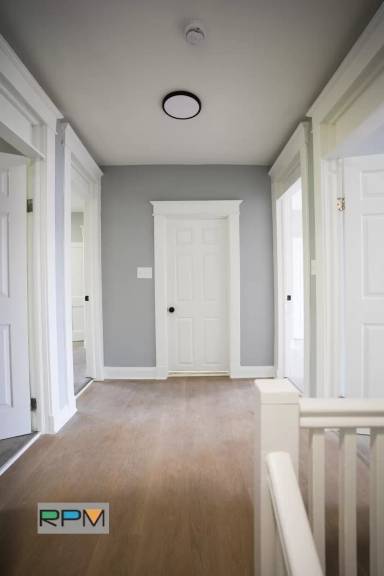 Main picture of 4904 Queensberry Ave