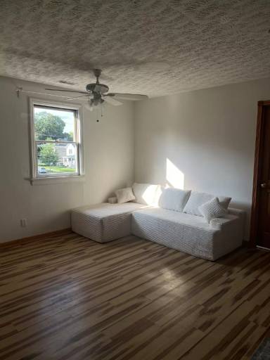 Main picture of 24 Perry St