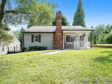 Main picture of 2579 Morton Ave