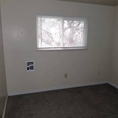 Main picture of 25710 Clay St