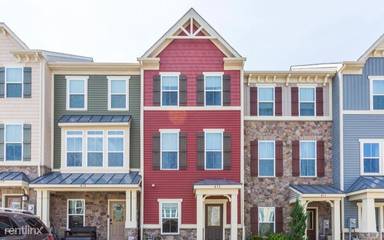 Main picture of 463 Willow Bend Dr